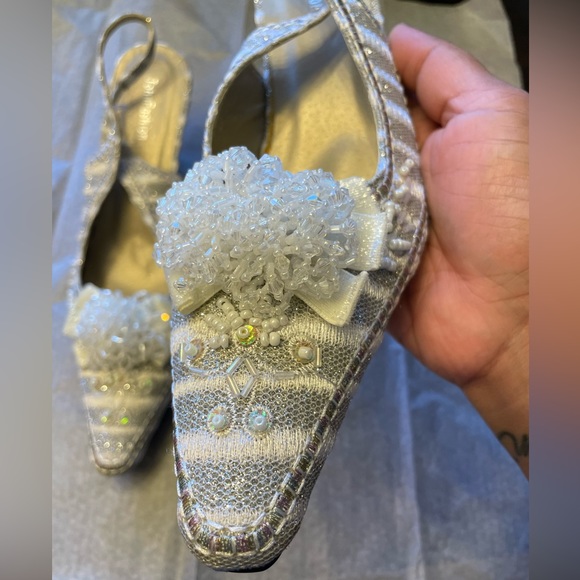 Sliver beaded shoes by John Fashion - Picture 2 of 7